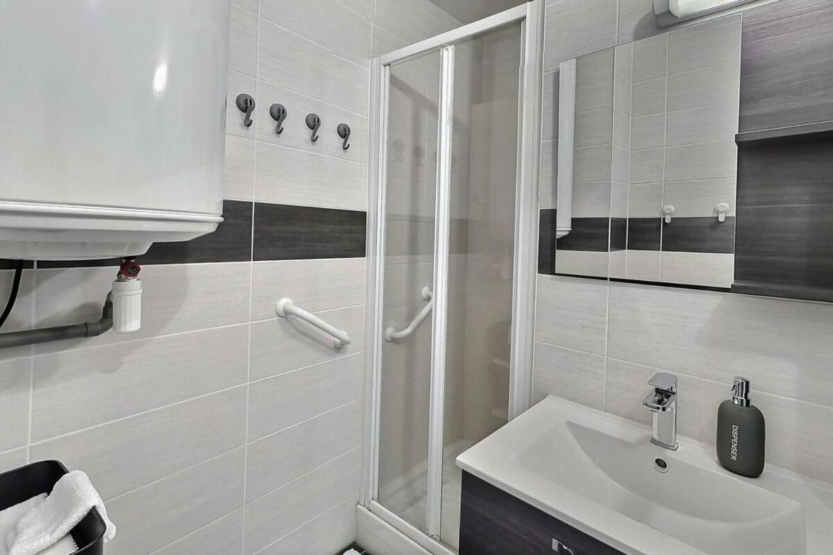 Le Voltaire - Balcon - 2 Chb - 3 Lits - 2 Min Gare Et Cente-Ville - Mon Groom Труа Экстерьер фото